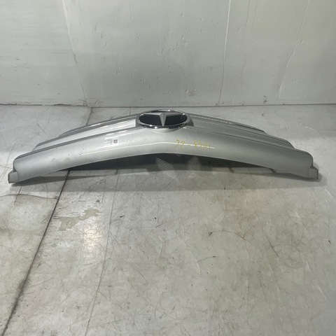 A1698802083 Решетка радиатора купить Ровно