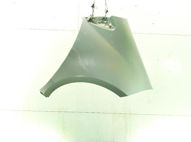 Pára-lama dianteiro direito A1698810201 MERCEDES