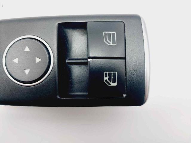 MERCEDES A1729056800 Кнопочный блок управления стеклоподъемником передний левый в наличии Одесса