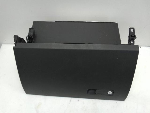 A17668086009H68 Ящик перчаточный (бардачок) купить Чернигов