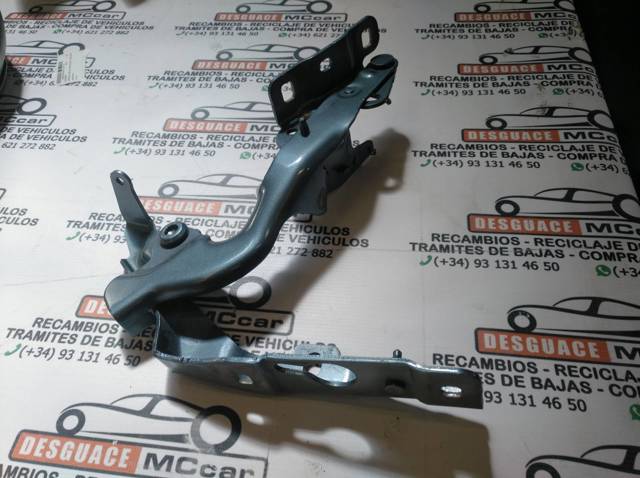MERCEDES A1768800328 Петля капота левая в наличии Ровно