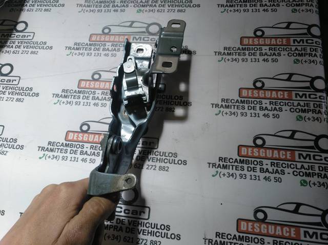 A1768800328 MERCEDES Петля капота левая купить в Житомир