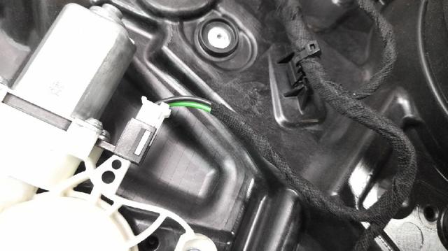 1777200000 MERCEDES Стеклоподъемник передней левой двери купить в Ужгород