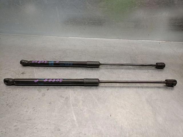 Amortecedor de tampa de porta-malas (de 3ª/5ª porta traseira) Mercedes A W177