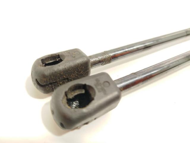 Amortecedor de tampa de porta-malas (de 3ª/5ª porta traseira) Mercedes A W177