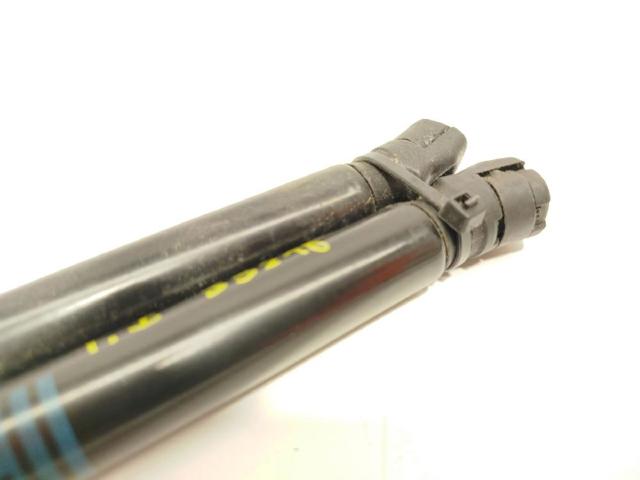 Amortecedor de tampa de porta-malas (de 3ª/5ª porta traseira) Mercedes A W177