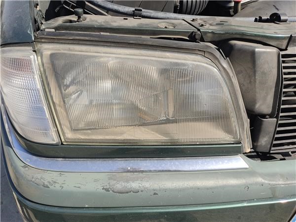 Luz direita A2028200261 Mercedes