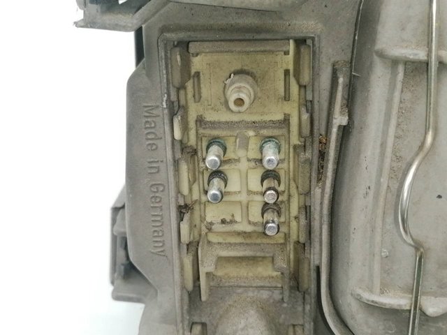 MERCEDES A2028200966 Стекло фары левой в наличии Тернополь
