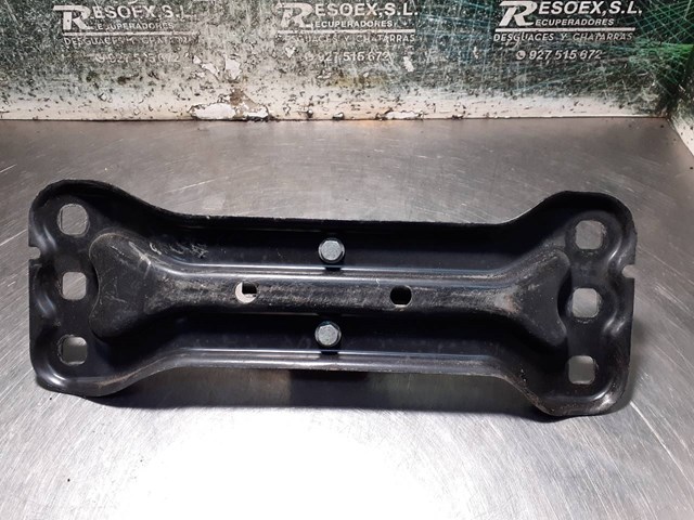 MERCEDES A2032420801 Балка крепления коробки передач в наличии Запорожье