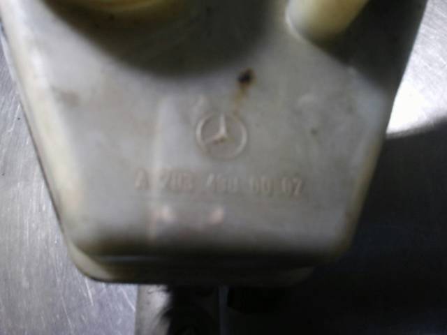 Tanque de cilindro mestre do freio (de fluido de freio) Mercedes C CL203