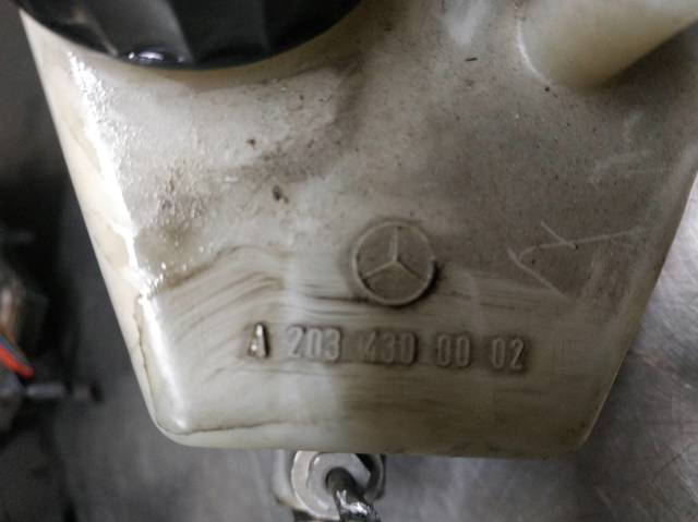 Tanque de cilindro mestre do freio (de fluido de freio) Mercedes C CL203