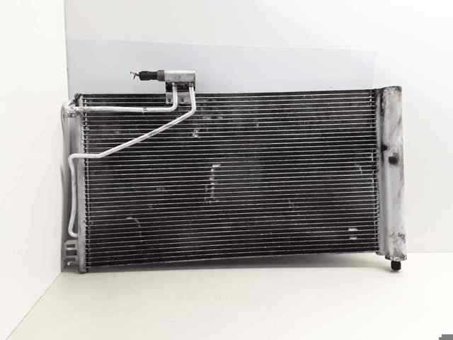 Condensador de ar condicionado / radiador para Mercedes-Benz C-Class (W203) (2000-2007) C 220 CDI (203.006) OM611962 A2035000054