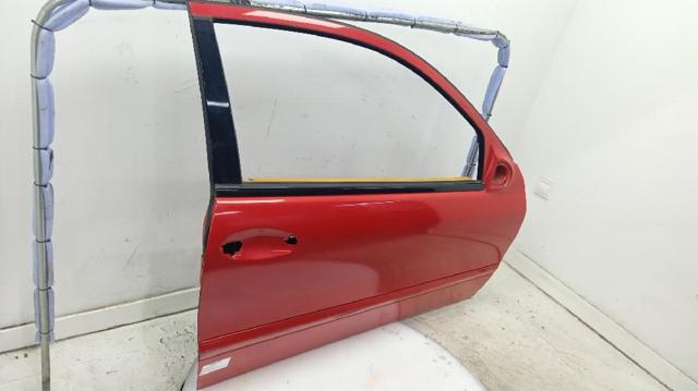 MERCEDES A2037200605 Дверь передняя правая в наличии Николаев