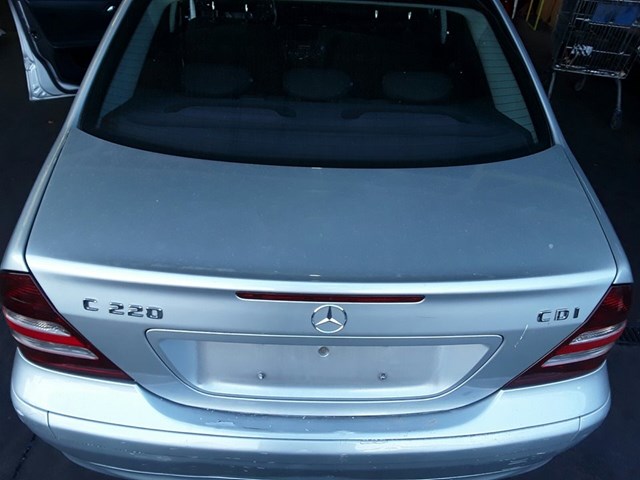 Porta traseira para Mercedes-Benz C-Class C 220 D (202.121) OM604910 A2037500475