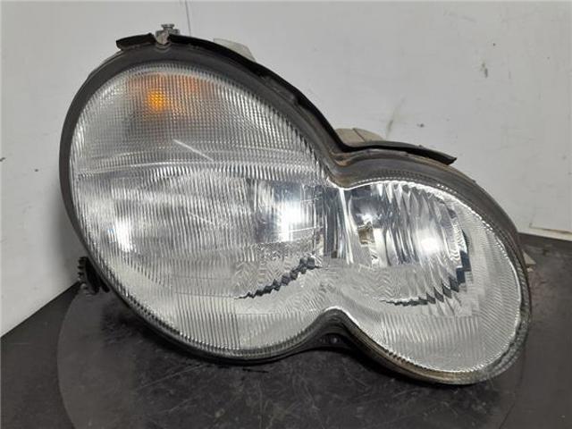 Luz direita A2038200461 Mercedes