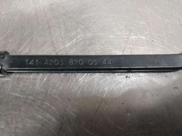 Braço de limpa-pára-brisas do pára-brisas Mercedes C W203