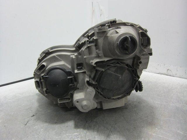 MERCEDES A2038201261 Правая фара в наличии Винница