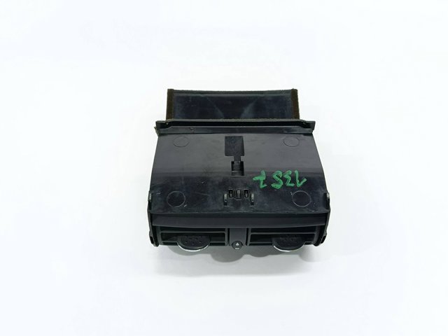 A2038300454 MERCEDES Решетка вентиляции салона в подлокотнике задняя купить в Сумы