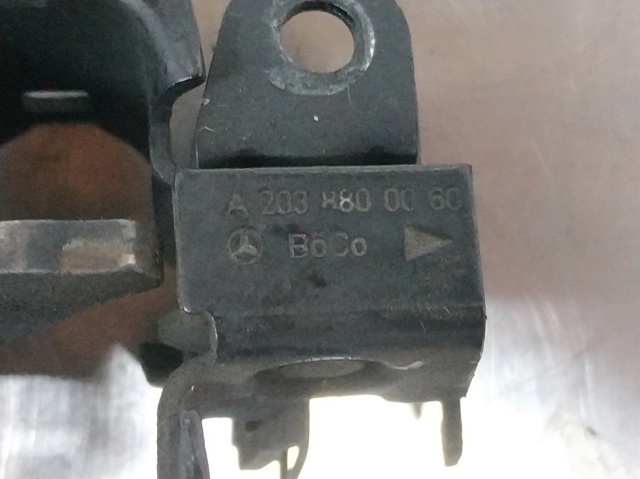 Fecho da capota Mercedes C CL203