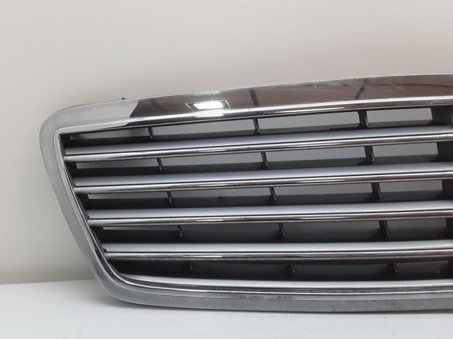 MERCEDES A2038800183 Решетка радиатора в наличии Черновцы