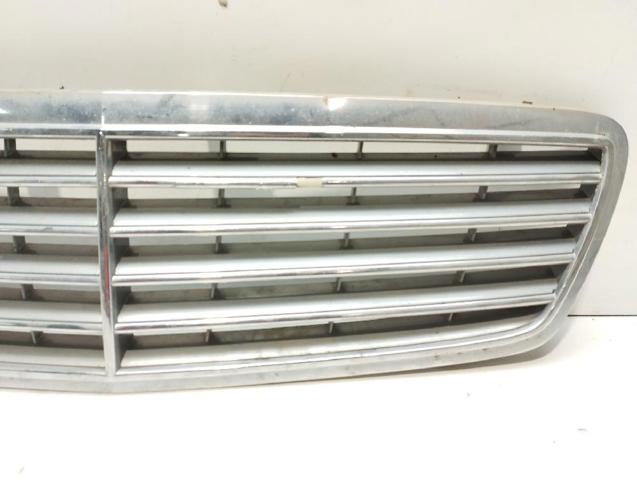 A2038800183 Решетка радиатора купить Ужгород