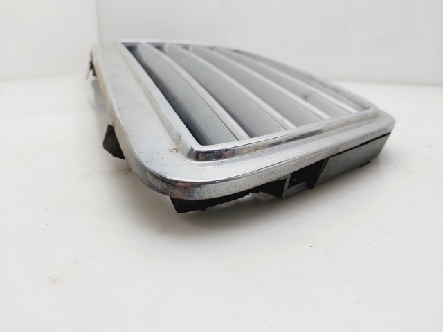 A2038800183 MERCEDES Решетка радиатора купить в Павлоград