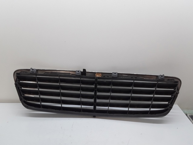 A2038800183 Решетка радиатора купить Чернигов