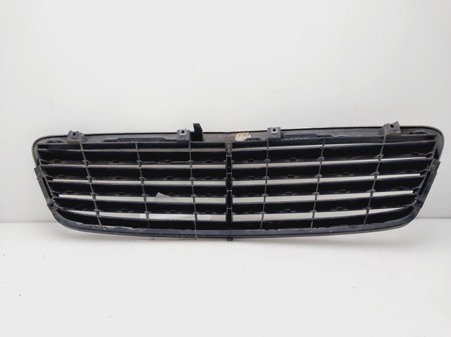 MERCEDES A2038800183 Решетка радиатора в наличии Ирпень