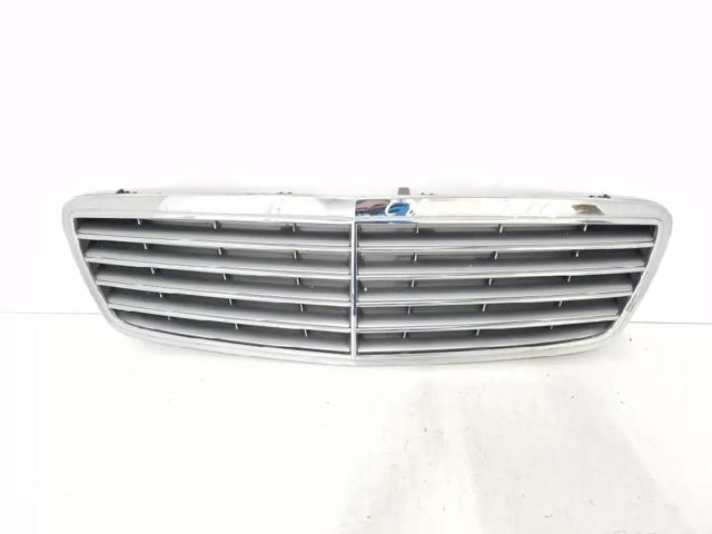A20388002239744 MERCEDES Решетка радиатора купить в Николаев