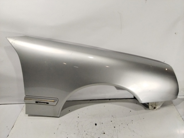MERCEDES A2038800318 Крыло переднее левое в наличии Житомир