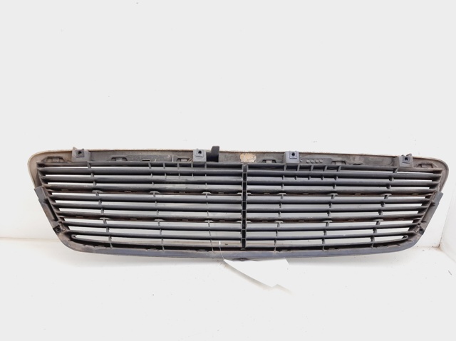 A2038800483 Решетка радиатора купить Черновцы