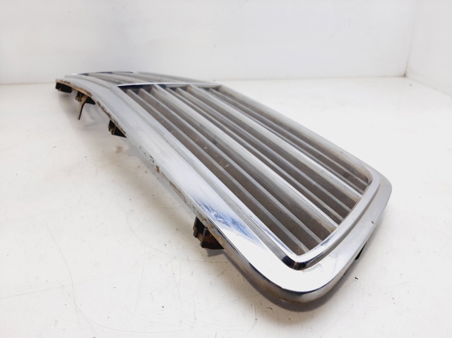 A2038800483 MERCEDES Решетка радиатора купить в Одесса