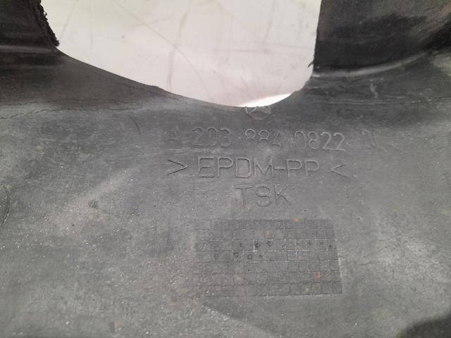 MERCEDES A2038840822 Подкрылок крыла переднего правый передний в наличии Ирпень