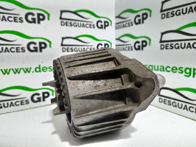 A2042402317 MERCEDES Левая/правая опора двигателя купить в Львов