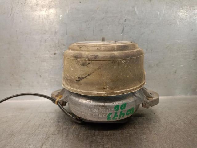 A2042403717 Подушка (опора) двигателя правая купить Кривой Рог