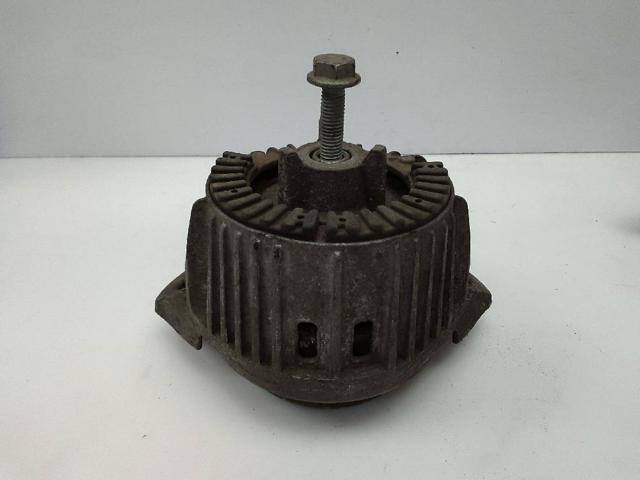 A2042404717 MERCEDES Правая подушка двигателя купить в Днепр