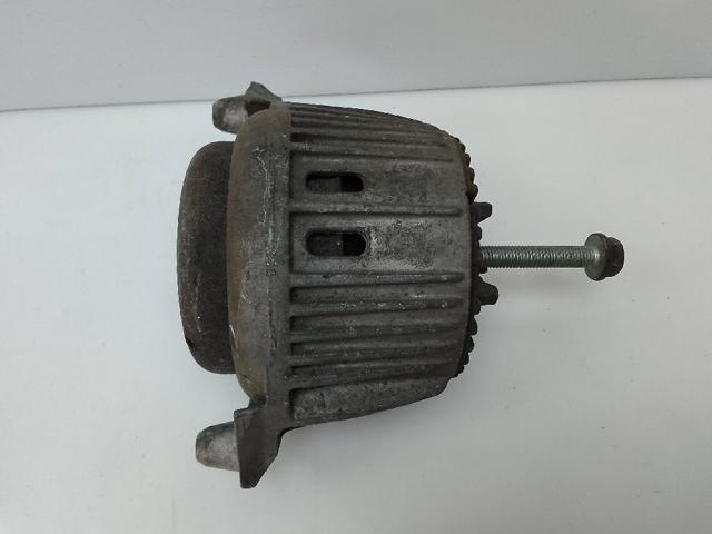 MERCEDES A2042404717 Правая подушка двигателя в наличии Черновцы