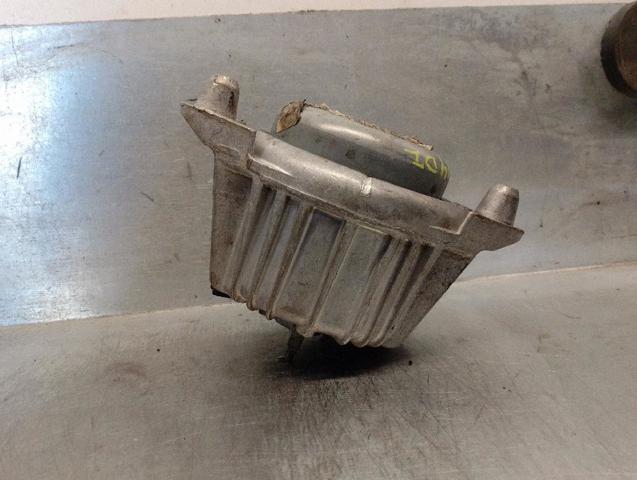 MERCEDES A2042406017 Левая/правая опора двигателя в наличии Черновцы