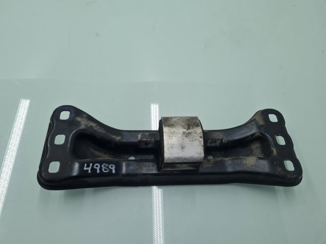 MERCEDES A2042421001 Балка крепления коробки передач в наличии Павлоград