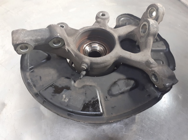MERCEDES A2044211220 Защита тормозного диска переднего правого в наличии Киев
