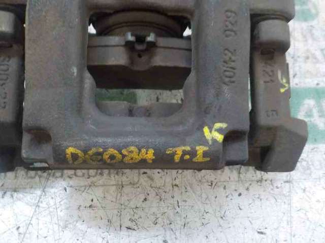 MERCEDES A2044231181 Суппорт задний левый в наличии Украина