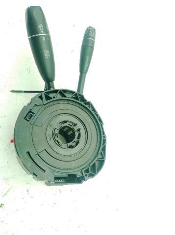 Comutador instalado na coluna da direção, montado Mercedes C W204