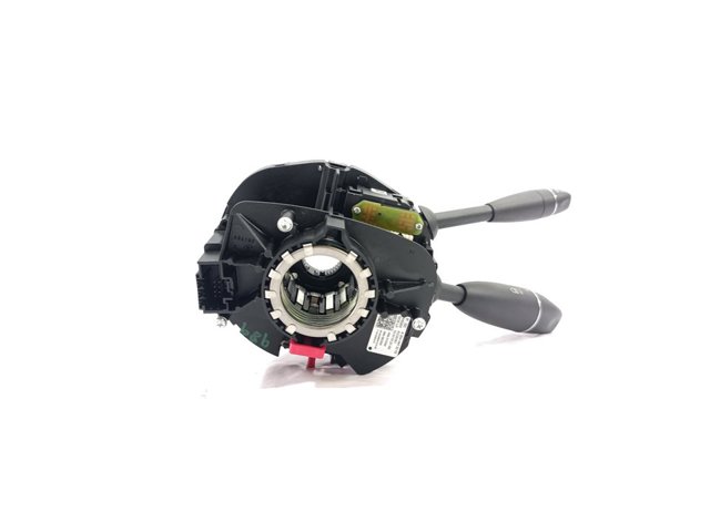 Comutador instalado na coluna da direção, montado Mercedes C W204