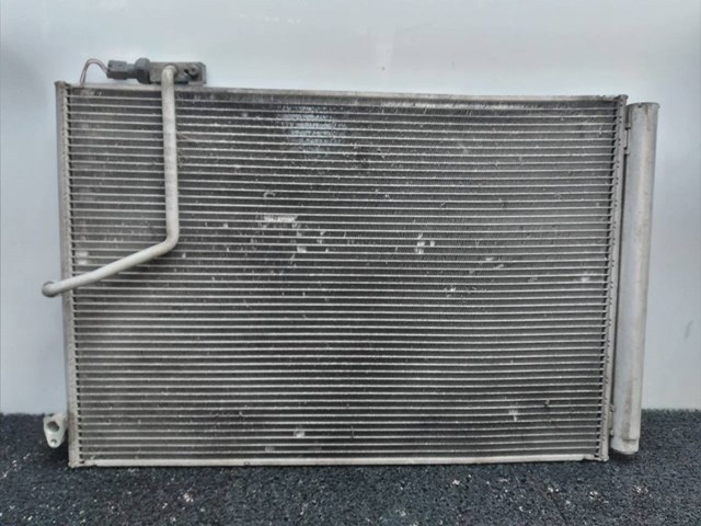 Condensador de ar condicionado / radiador para Mercedes-Benz C-Class Mercedes (W204) Saloon C 180 CGI Blueefficiency (204.049) / 10.09 - 12.11 271952 A2045000154