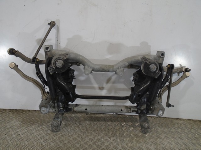 Viga de suspensão dianteira (plataforma veicular) A2046280657 Mercedes