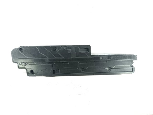 A2046804308 MERCEDES Защита днища левая купить в Львов