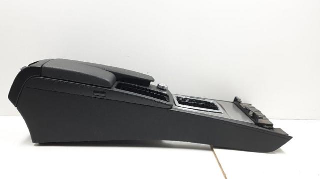 MERCEDES A20468065509051 Консоль панели управления центральная в наличии Киев