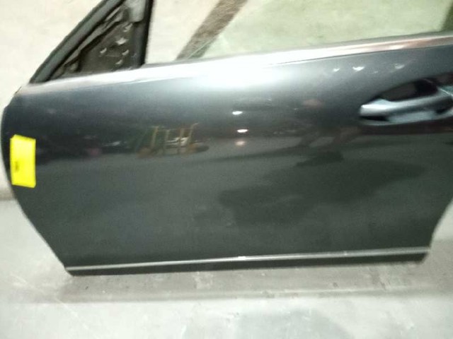Porta dianteira esquerda Mercedes C W204