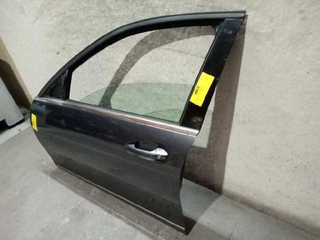 Porta dianteira esquerda Mercedes C W204