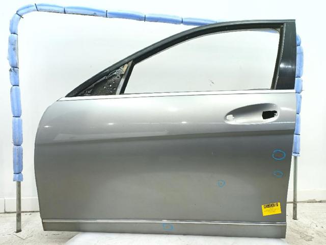 Porta dianteira esquerda Mercedes C W204